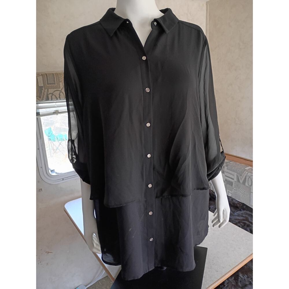 Lane Bryant Black Layered Hem Button Front Blouse 18/20 Minimalist Workwear Chic - Picture 3 of 12
